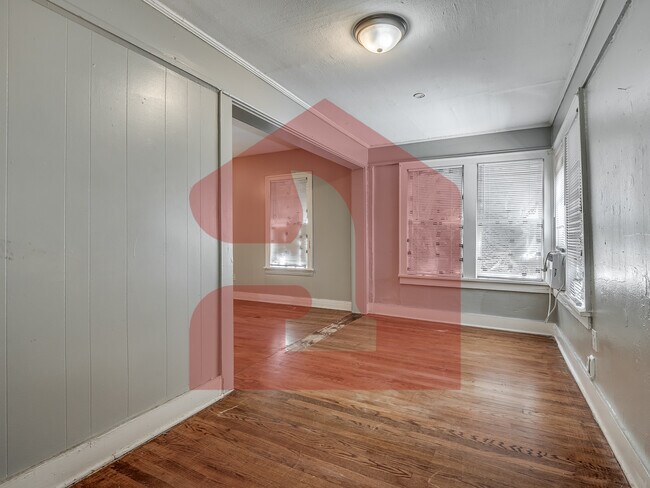 Building Photo - 2309 1/2 N Florida Ave