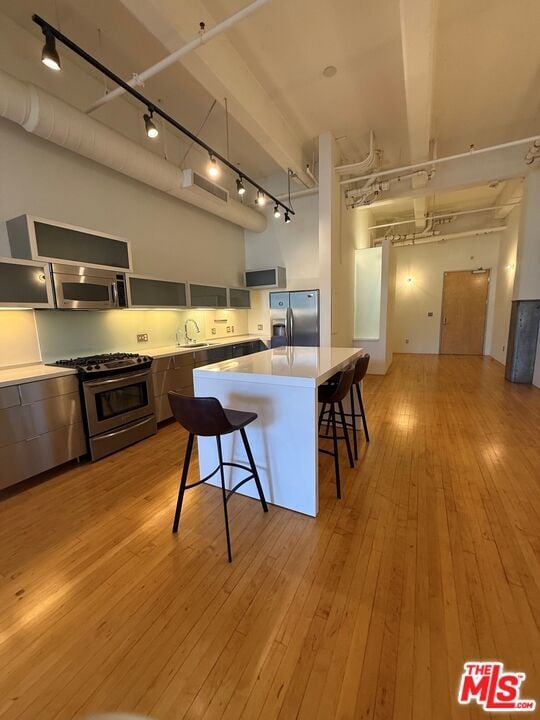Building Photo - 1850 Industrial St