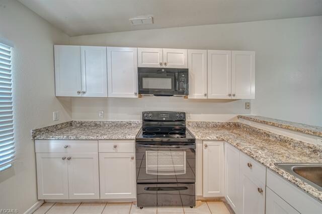 Building Photo - 2002-2004 NE 6th St