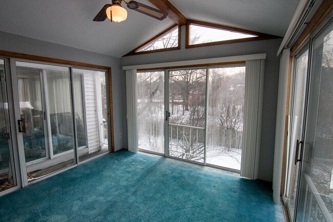 Building Photo - 87 Auburn St