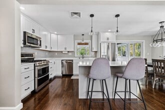 Building Photo - 193 Bonham Rd