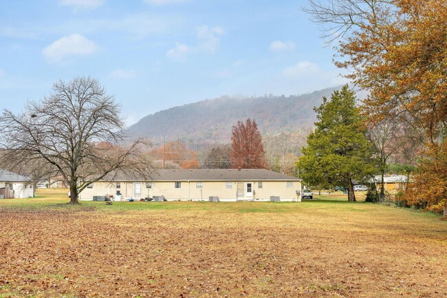 Building Photo - 125 Swafford Rd