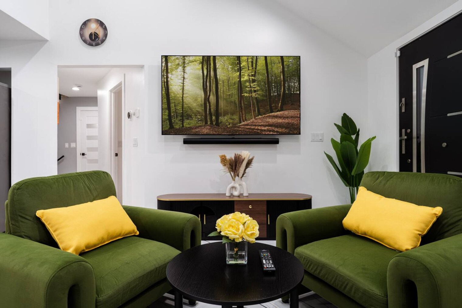 Building Photo - 4016 Eaton Dr