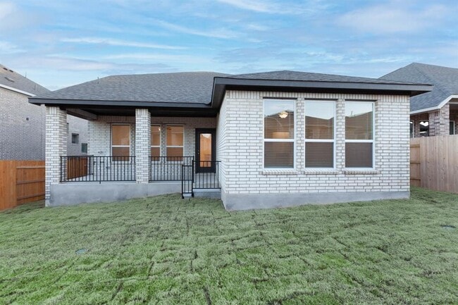 Building Photo - 309 Barton Oak Trl