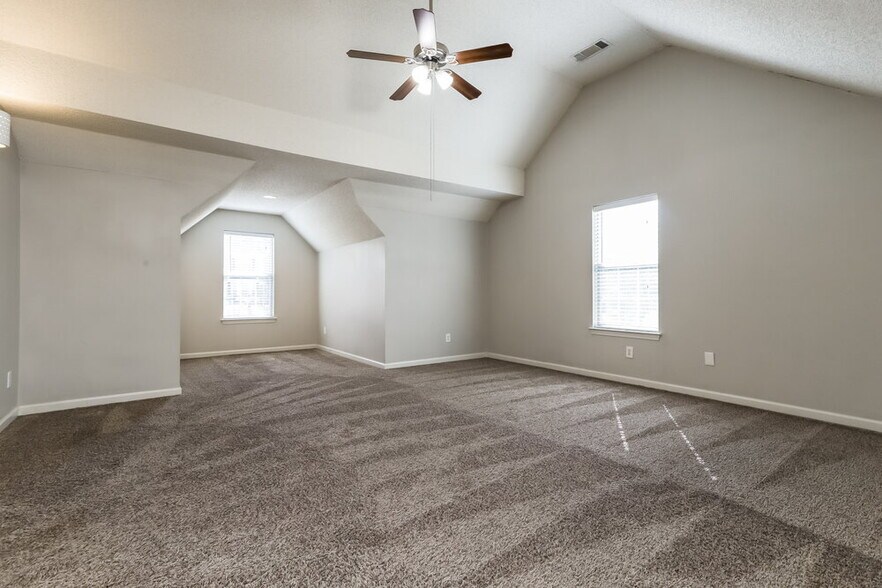 Building Photo - 1043 Field View Dr