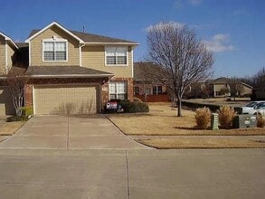 Building Photo - 8500 Brompton Dr