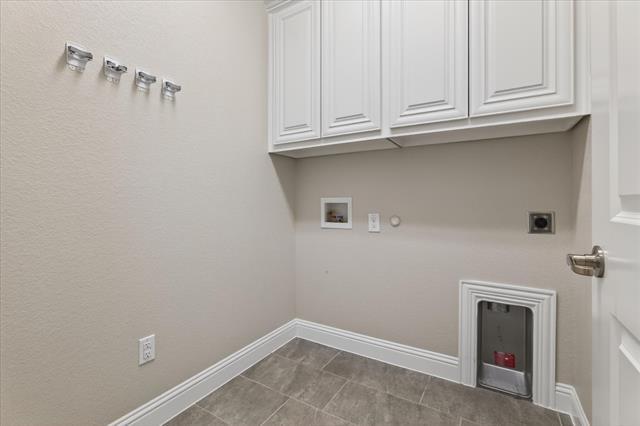 Building Photo - 452 Balmora Way