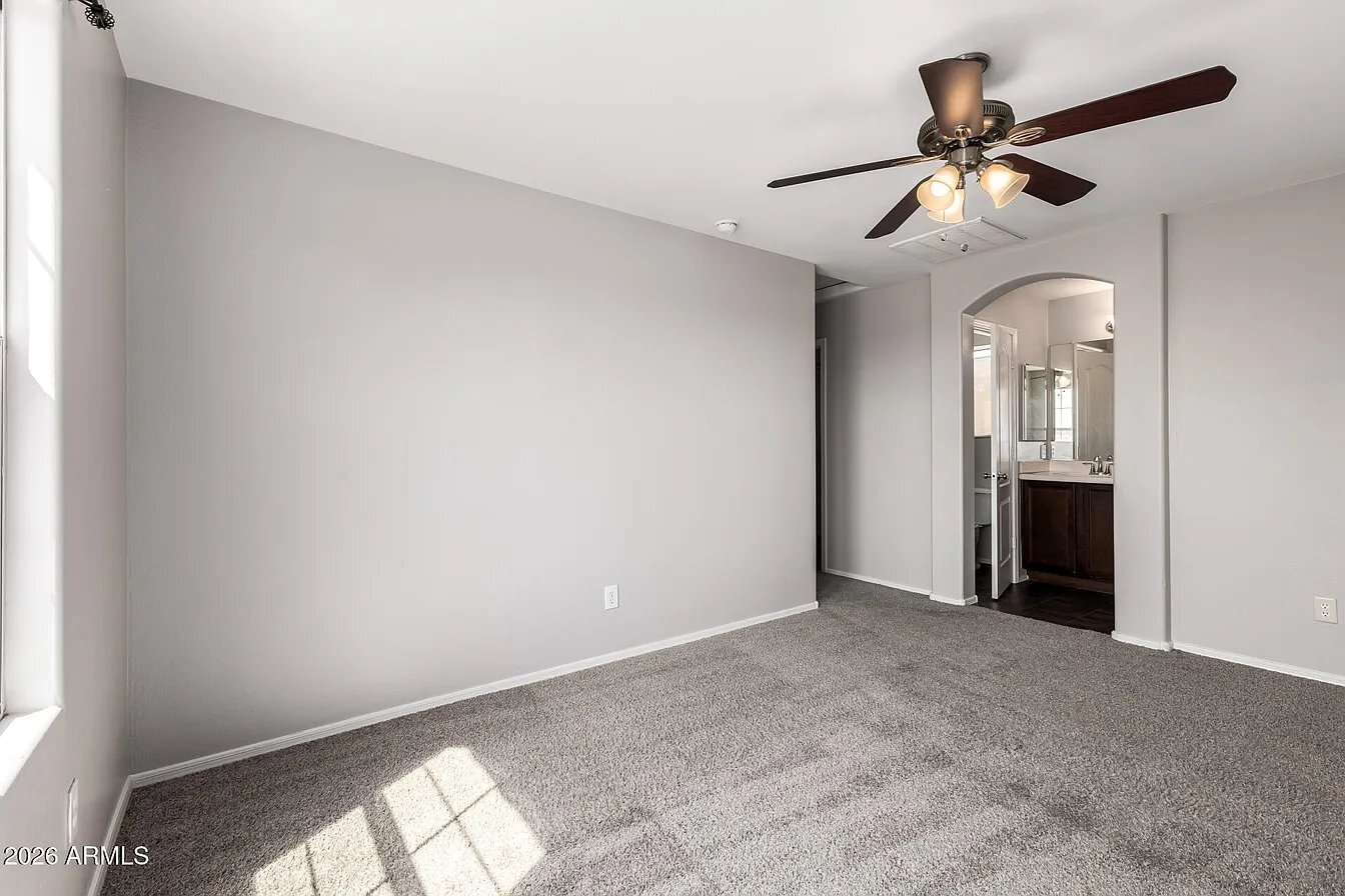 Building Photo - 2026 N 78th Glen