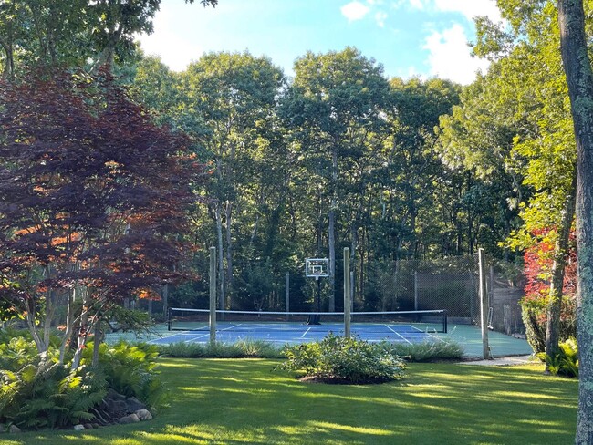 Building Photo - 138 Merchants Path