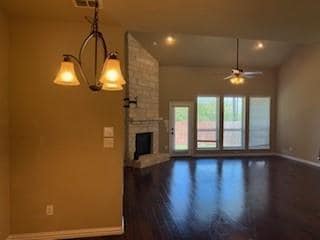 Building Photo - 632 Sundrop Dr