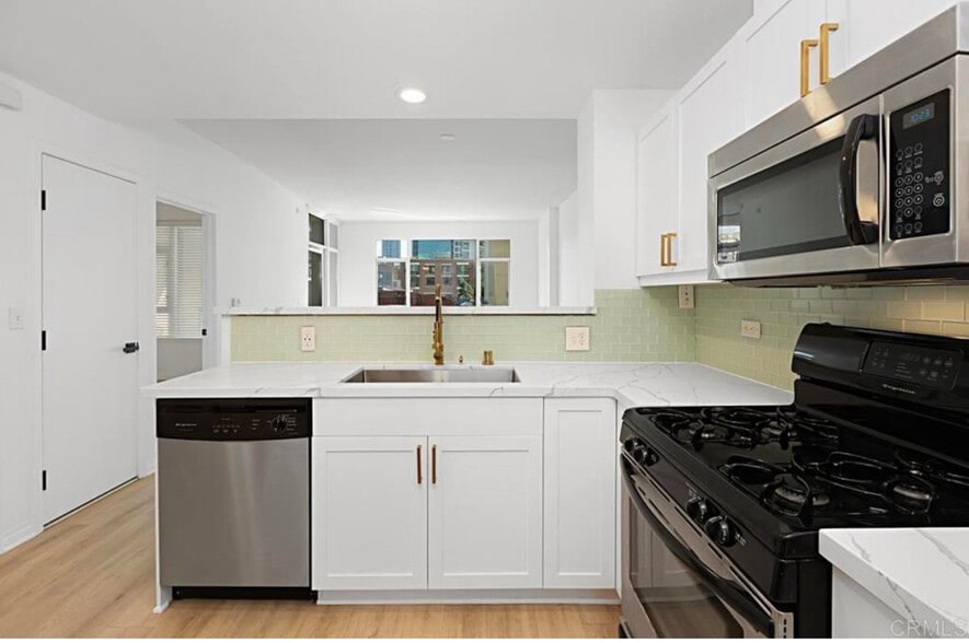 Building Photo - 530 K St