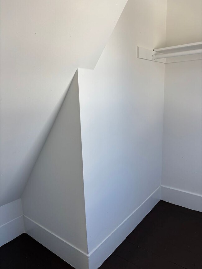 Building Photo - Lopus Lake, LLC-217 Pine Str