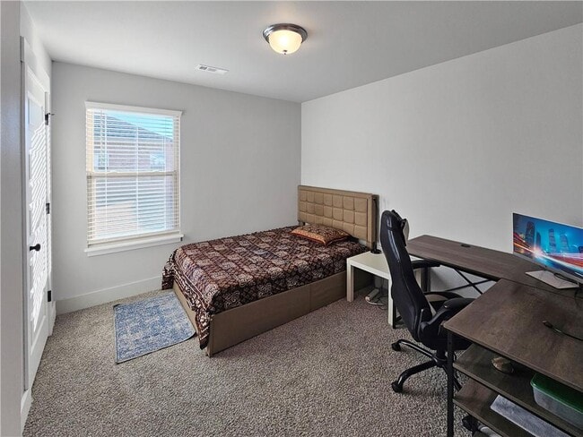 Building Photo - 2091 Bluebonnet Ln