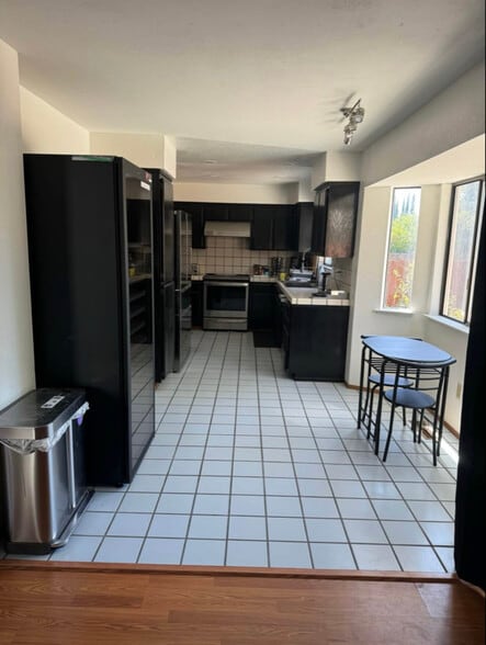 Primary Photo - 400 Redrock Dr