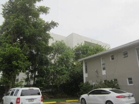 Building Photo - 1525 NW 19th Terrace