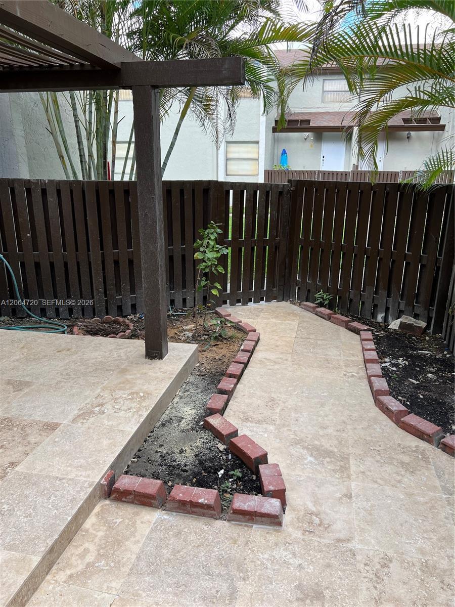Building Photo - 9990 NW 9th Street Cir