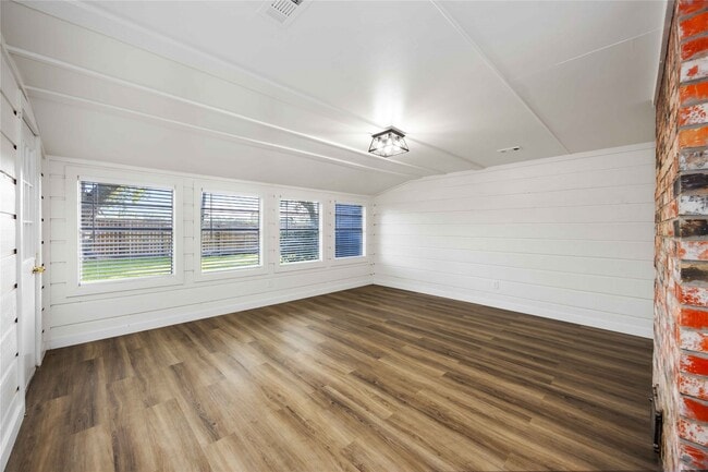 Building Photo - 12418 A Bar Dr