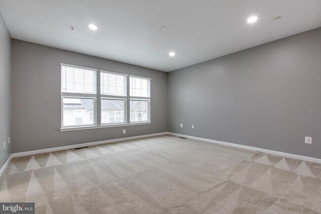 Building Photo - 2706 Amber Crest Rd