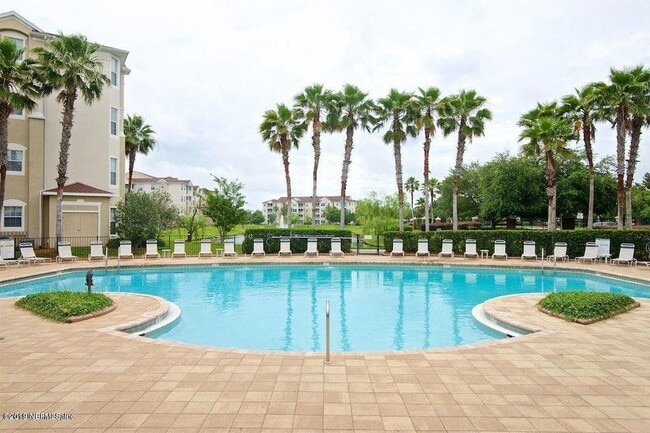 Building Photo - 7801 Point Meadows Dr