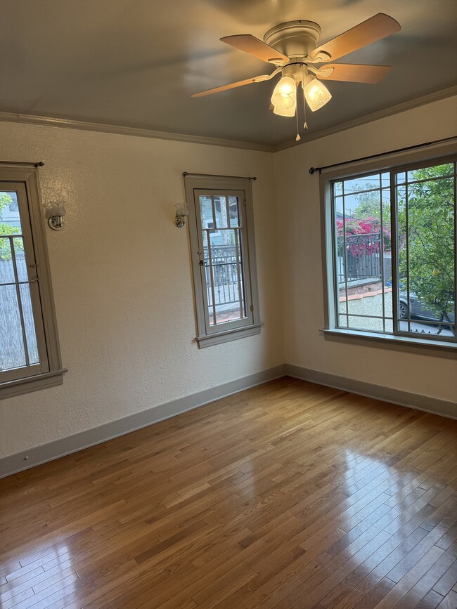 Building Photo - 1585 Curran St