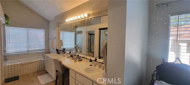 Building Photo - 1 Andria