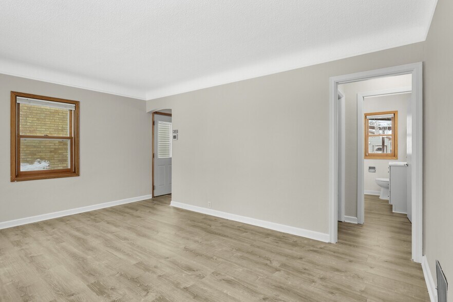 Building Photo - 3744 Perry Ave N