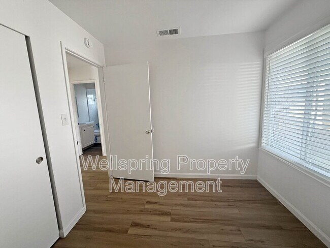 Building Photo - 3251 Mill Springs Dr