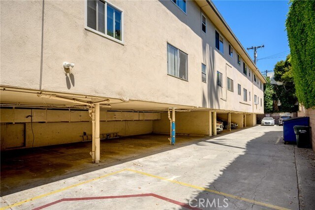 Building Photo - 7969 Norton Ave