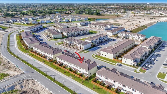 Building Photo - 2546 SE 29th St