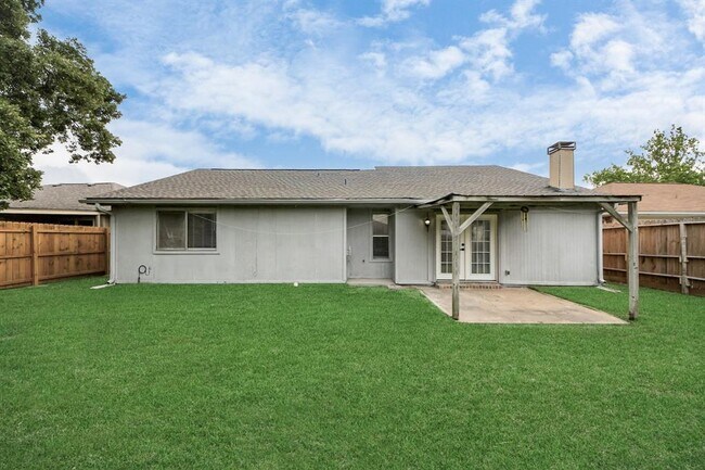 Building Photo - 14810 Scotter Dr