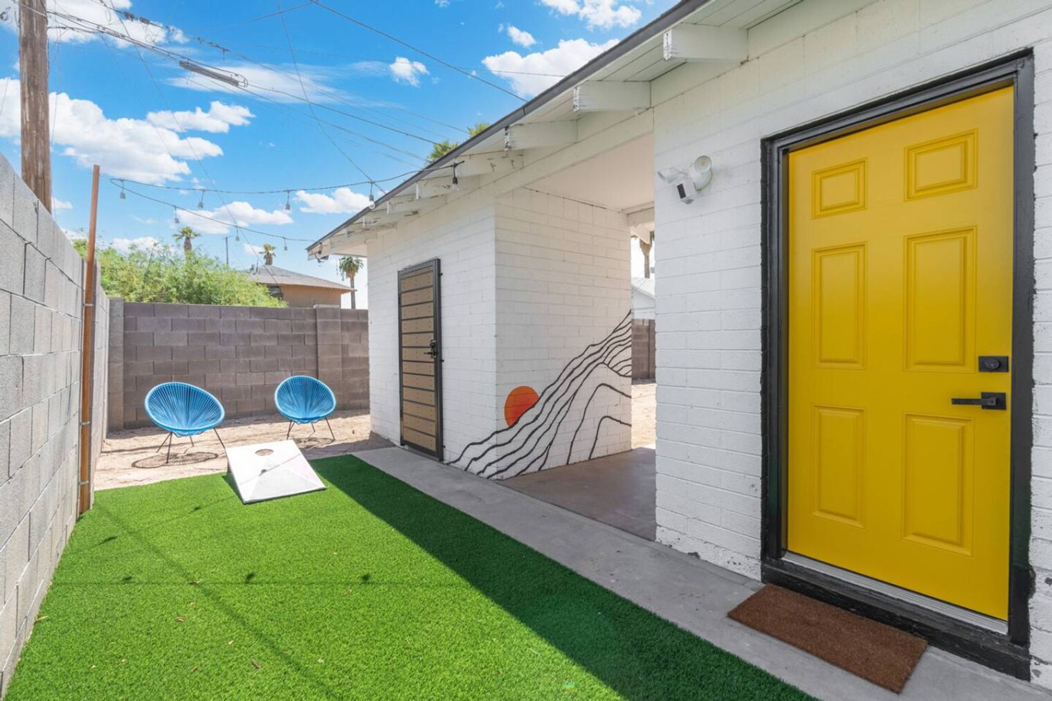 Building Photo - 1407 E McKinley St