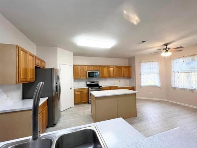 Building Photo - 3527 Swordfern Pl