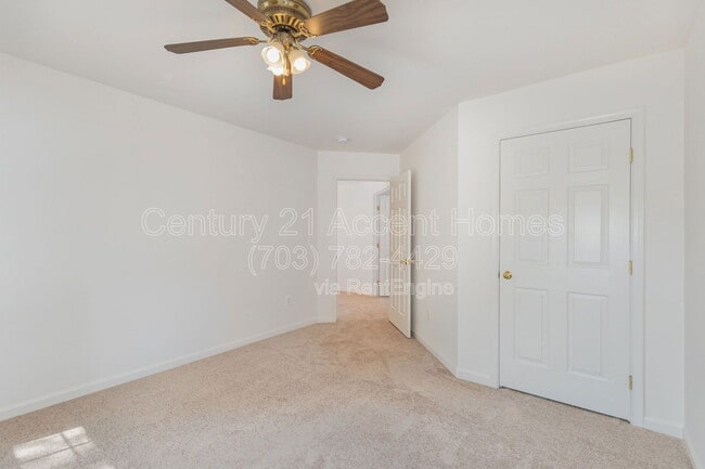 Building Photo - 9780 Lorraine Carol Way