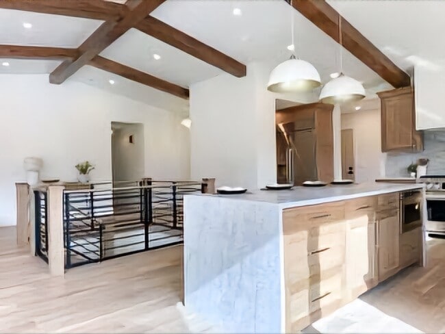 Building Photo - 3425 Fuller Dr