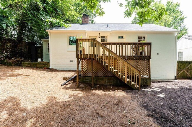 Building Photo - 495 Hascall Rd NW
