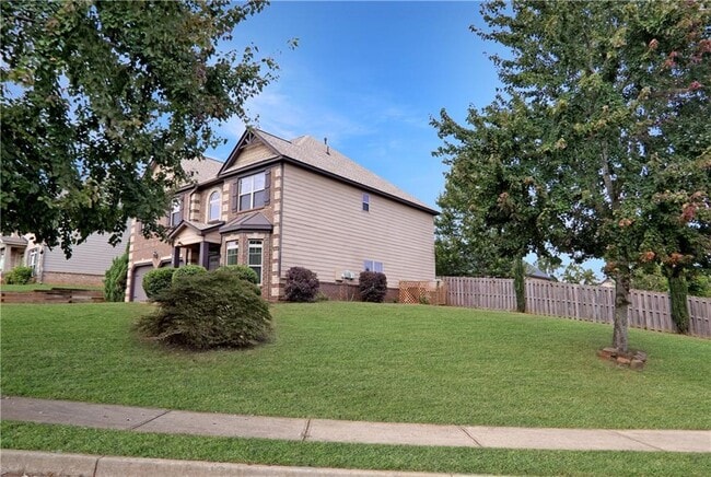 Building Photo - 958 Nevis Way