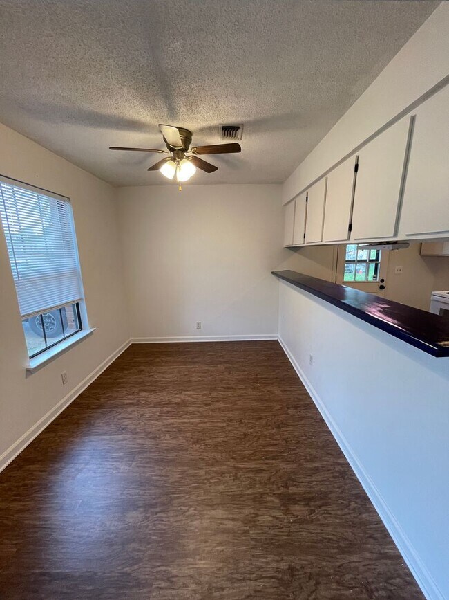 Building Photo - 3 Bed in North Murfreesboro