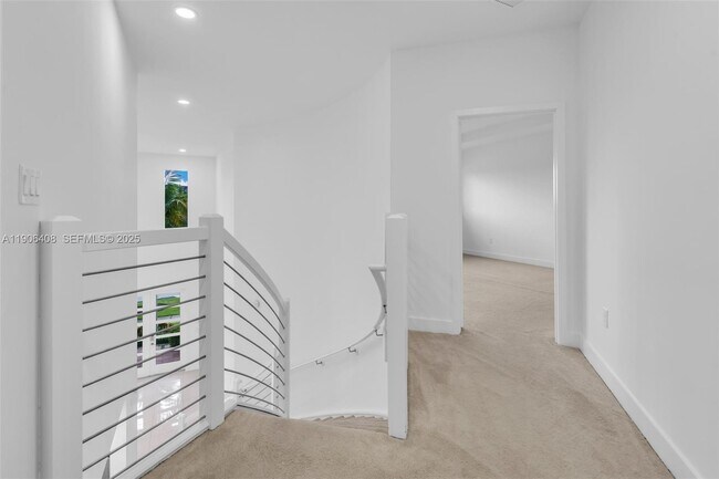 Building Photo - 15540 NW 88th Ave