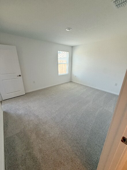 Building Photo - 1359 Neria Lp