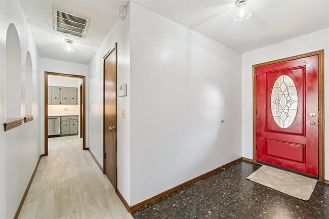 Building Photo - 11805 Ashford Dr