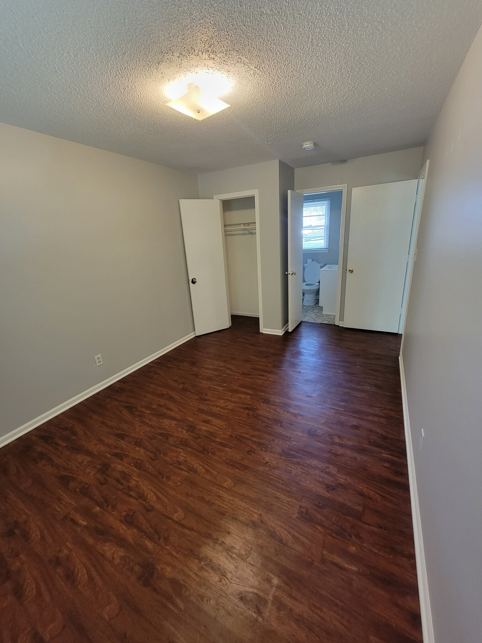 Main Bedroom w/ full Bath - 2032 NW 51st St