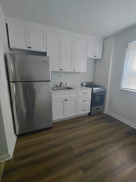 Building Photo - 800 Princeton Ave