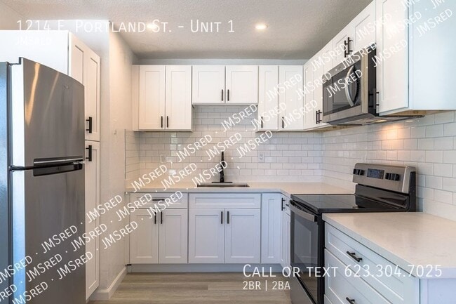 Building Photo - 1214 E Portland St