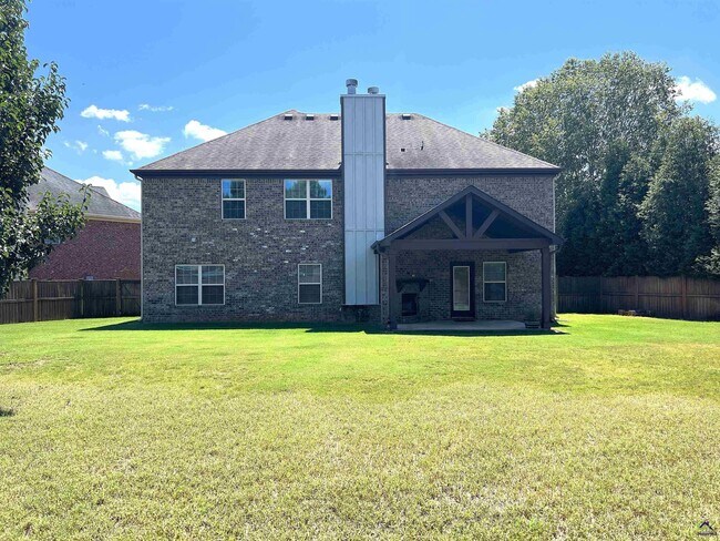 Building Photo - 104 Jared Court