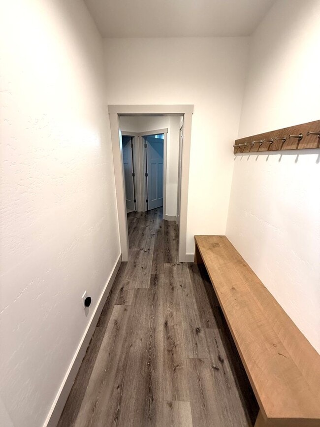 Building Photo - Stunning 4 Bed 3 Bath Single Family Home With Garage located Towards Canyon Ferry!