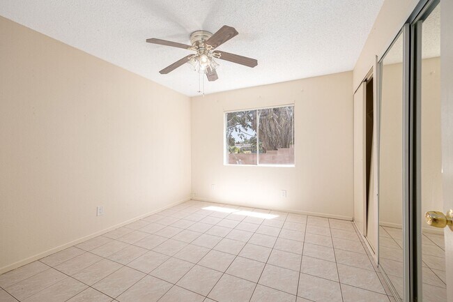 Building Photo - Attached 3-Bedroom ADU with Spacious Yard ...