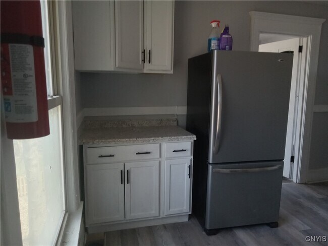 Building Photo - 134 2nd St