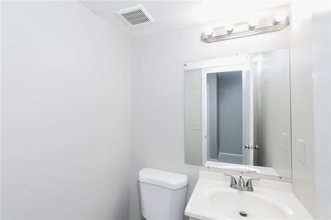 Building Photo - 2719 Greystone Ct
