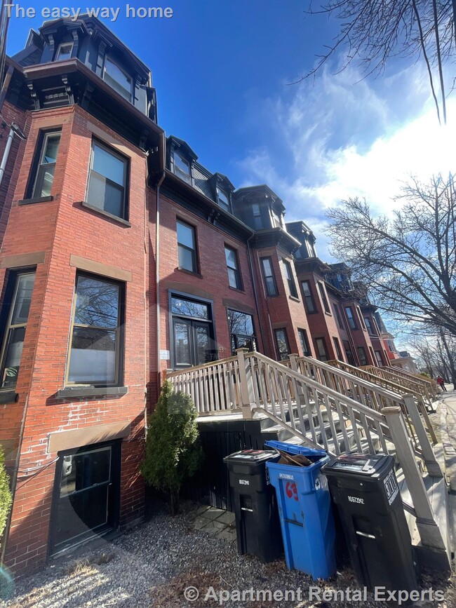 Primary Photo - 61 Adams St