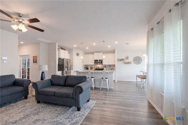 Building Photo - 2403 Corradino St